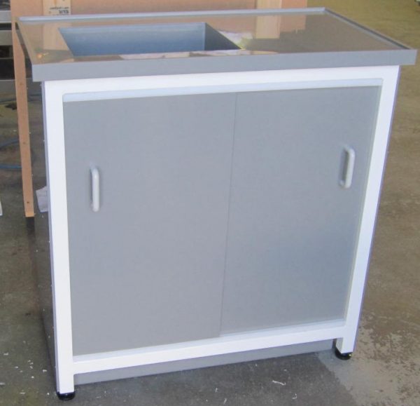 Enclosed Worktop - Image 2